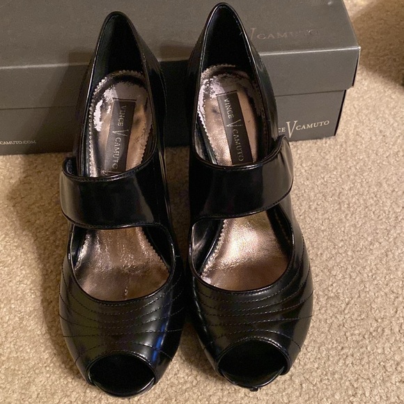 Vince Camuto Heels - Picture 2 of 4